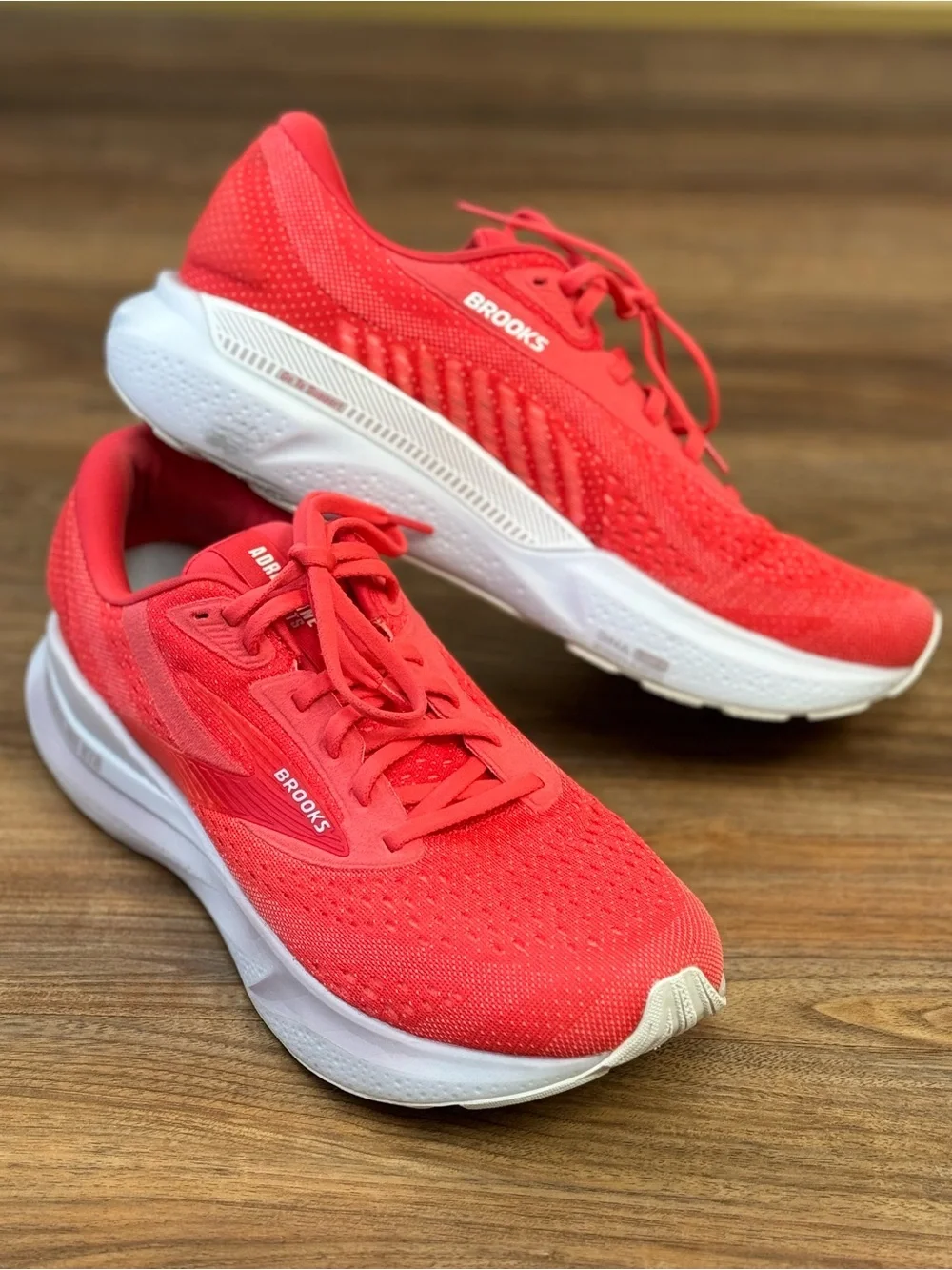 Brooks Adrenaline GTS 24 Women’s 11B Cayenne Red Coral Running Shoes